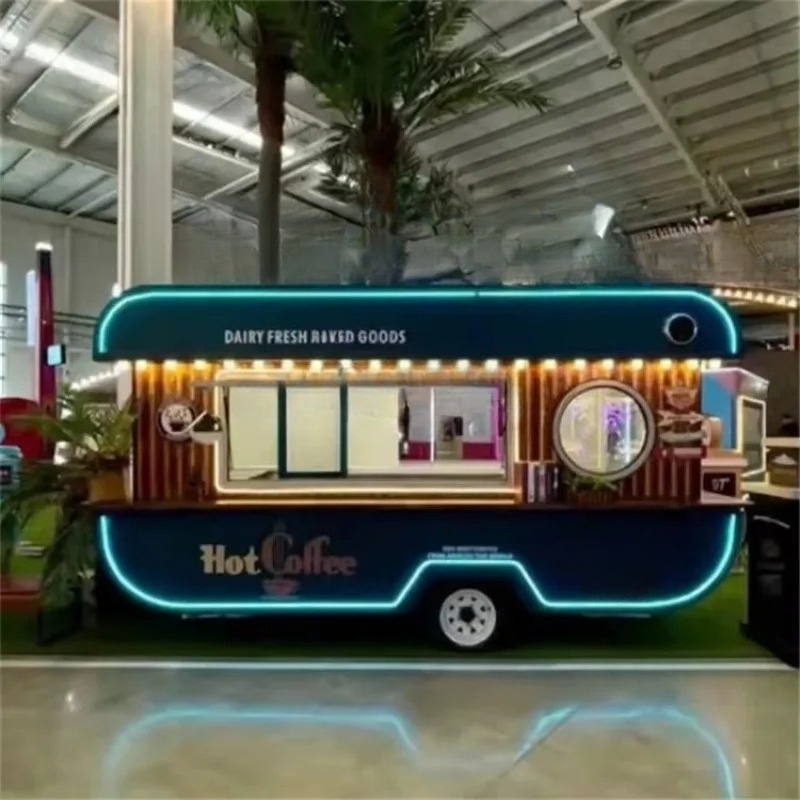 Mooie foodtruck met complete k - Kitchen Bakery recensie en prijs